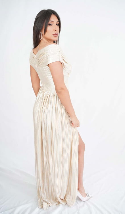 Ivana Juric Design duga bijelo zlatna haljina odostraga